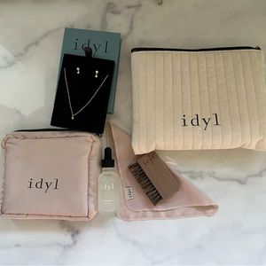 Idyl Jewelry Necklace and Earrings